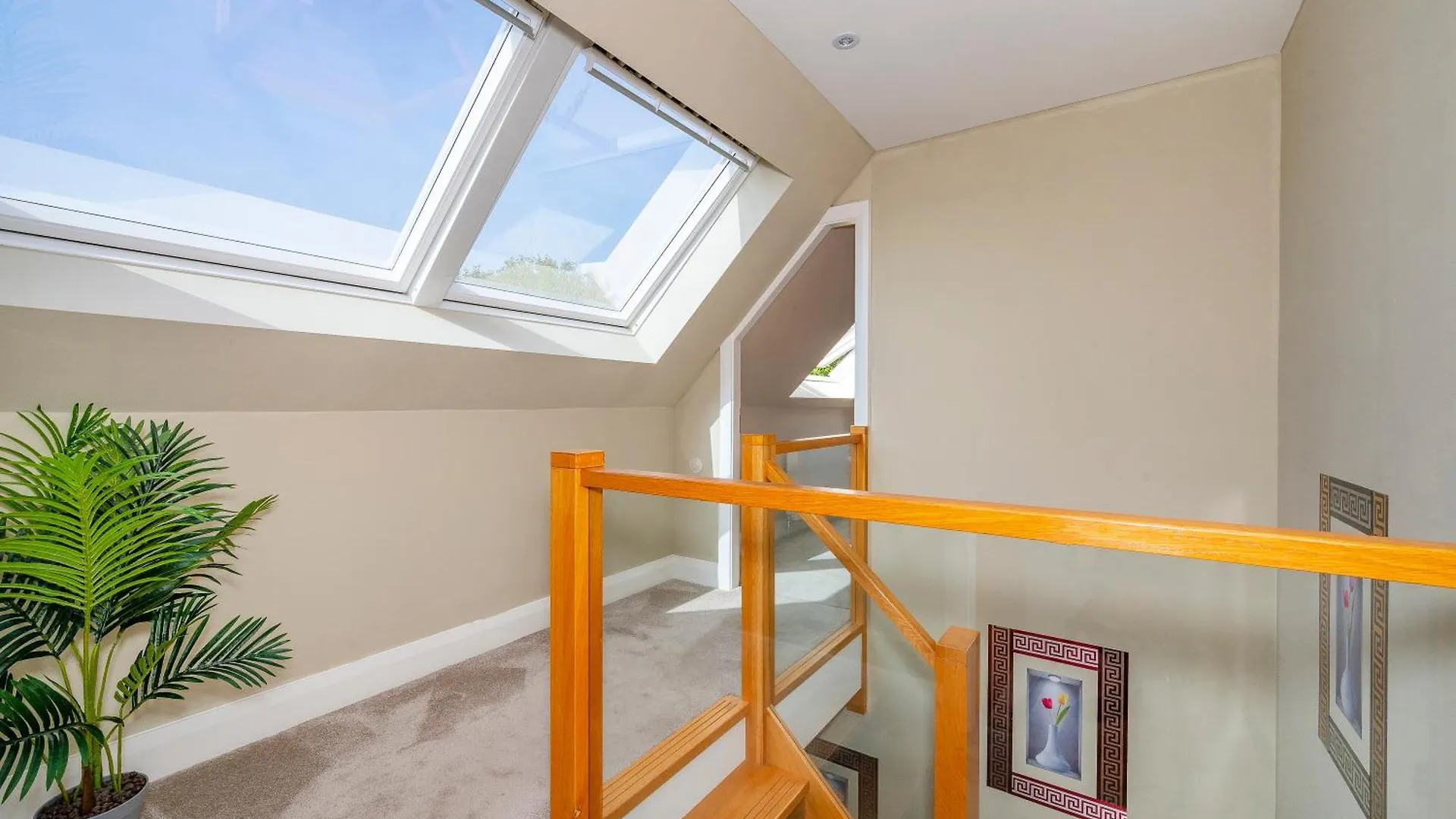 *Rb7C* For Your Most Relaxed & Cosy Stay + Free Parking + Free Fast Wifi * Batley United Kingdom