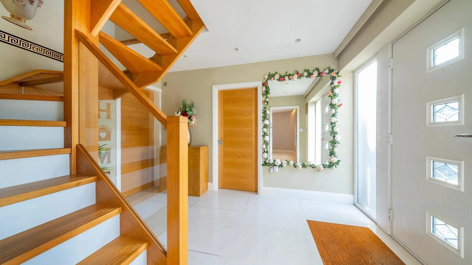 Homestay *Rb7C* For Your Most Relaxed & Cosy Stay + Free Parking + Free Fast Wifi * Batley United Kingdom